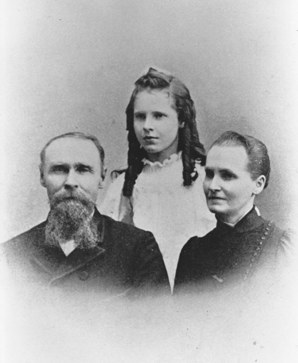 George W. Fry, daughter Addie, and wife Della